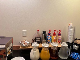 Peppermill Empress Inn