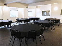 Peppermill Empress Inn