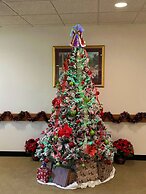 Peppermill Empress Inn