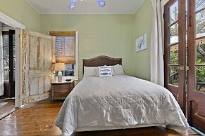 Carroll House Cottages