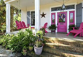 Carroll House Cottages