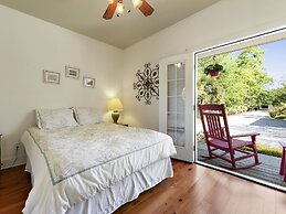 Carroll House Cottages