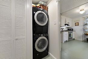 Carroll House Cottages