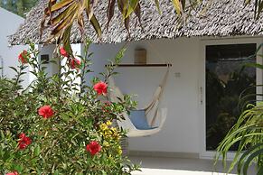 Dhow Inn Boutique Hotel