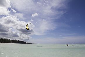 Dhow Inn Boutique Hotel