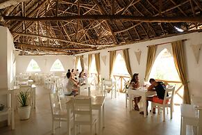 Dhow Inn Boutique Hotel