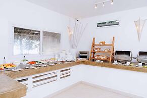 Dhow Inn Boutique Hotel