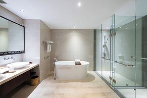 VOUK Hotel & Suites
