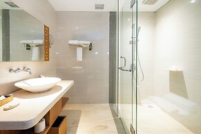VOUK Hotel & Suites