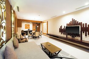 VOUK Hotel & Suites