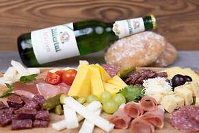 Apart Central – Premium Mountain & Garden