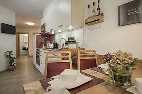 Apart Central – Premium Mountain & Garden