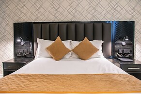 New Ambassador Hotel