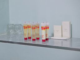 New Ambassador Hotel