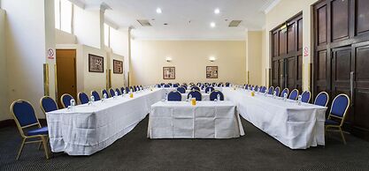 New Ambassador Hotel