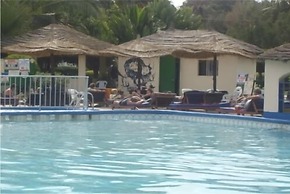 Holiday Beach Club Hotel