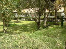 Holiday Beach Club Hotel