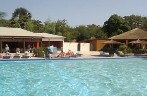 Holiday Beach Club Hotel