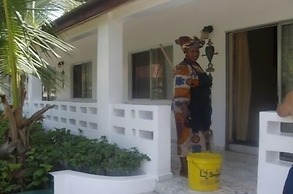 Holiday Beach Club Hotel