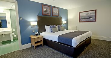 Sandbanks Hotel