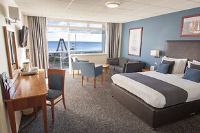 Sandbanks Hotel