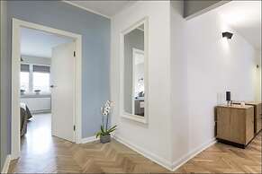 P&O Apartments Center