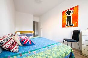 P&O Apartments Center