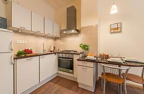 P&O Apartments Center