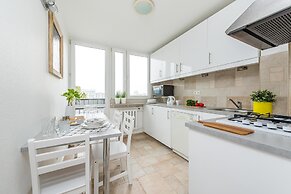 P&O Apartments Center