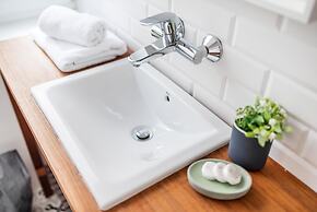 P&O Apartments Center