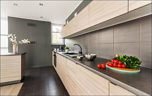 P&O Apartments Center