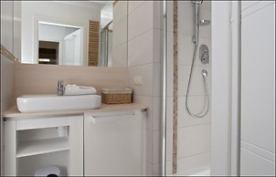 P&O Apartments Center