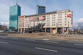 P&O Apartments Center