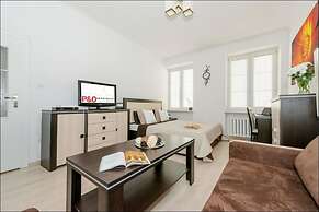 P&O Apartments Center