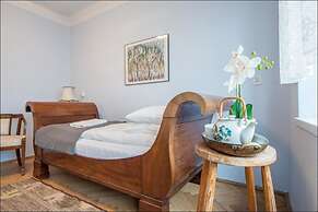 P&O Apartments Center