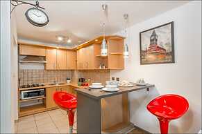 P&O Apartments Center