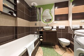 P&O Apartments Center