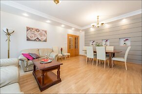 P&O Apartments Center