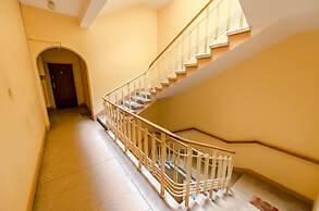 P&O Apartments Center