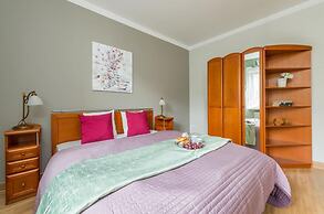 P&O Apartments Center