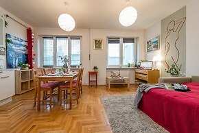 P&O Apartments Center