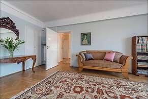 P&O Apartments Center