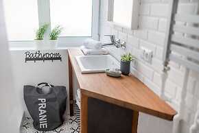 P&O Apartments Center