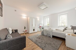 P&O Apartments Center