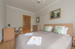 P&O Apartments Center