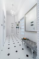 P&O Apartments Center