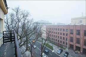 P&O Apartments Center