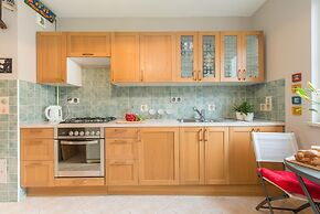 P&O Apartments Center