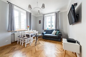 P&O Apartments Center