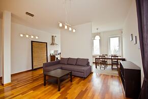 P&O Apartments Center